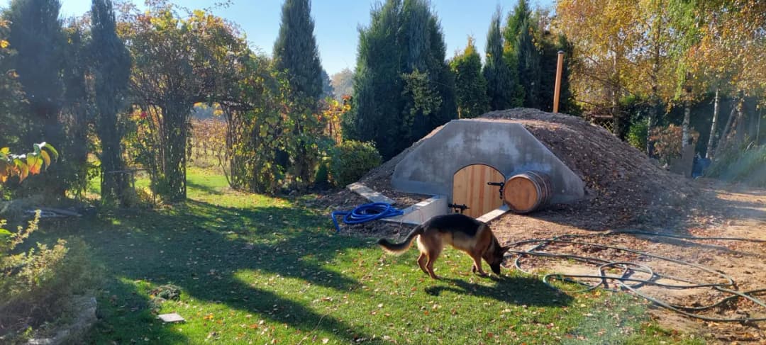 Ziemianka od granicy działki: Jakie przepisy i odległości?